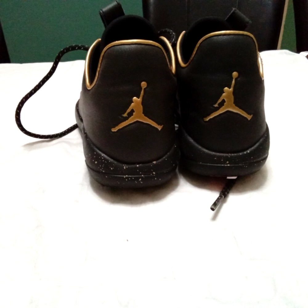JORDAN eclipse holliday edition for kids